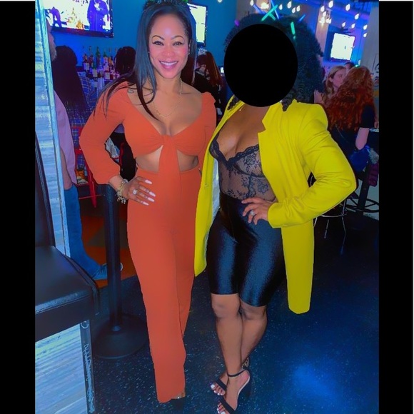 Meet Your Posh Ambassador Dee - Picture 2 of 15